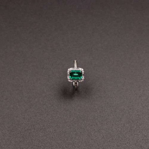 S925绿宝镶钻戒指